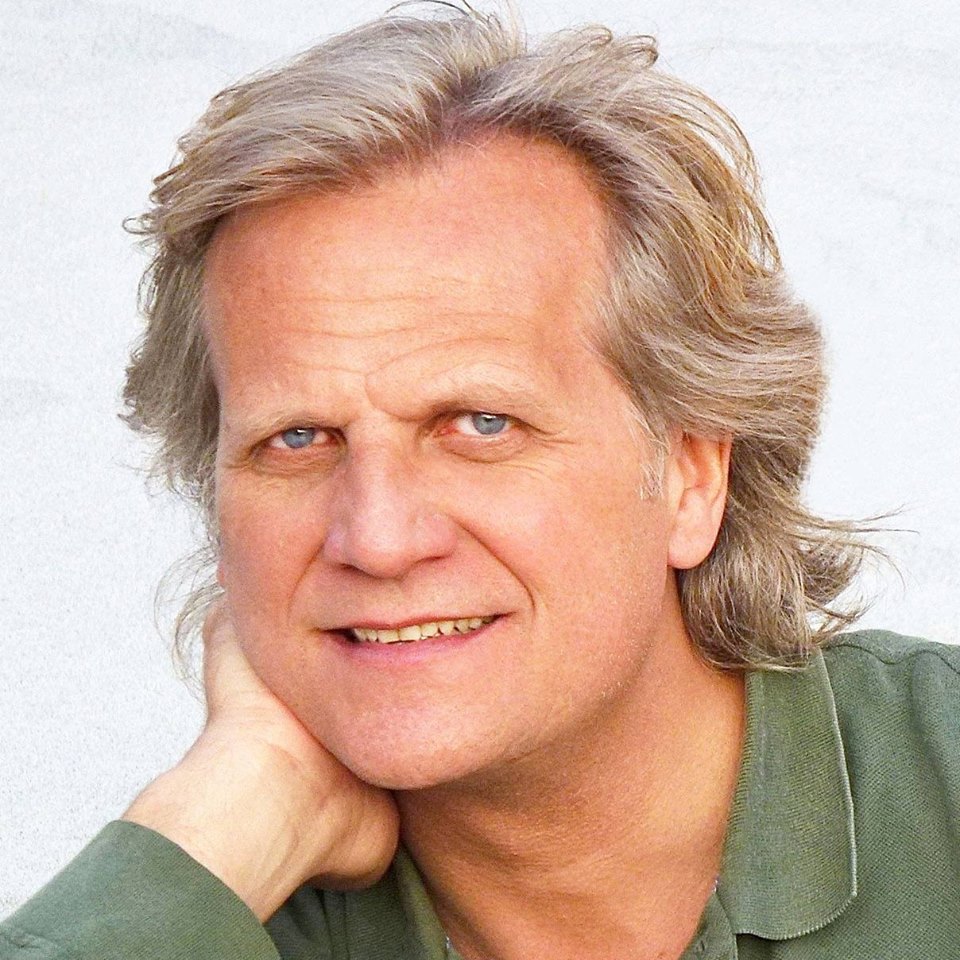 Retrato de Ketan Raventós